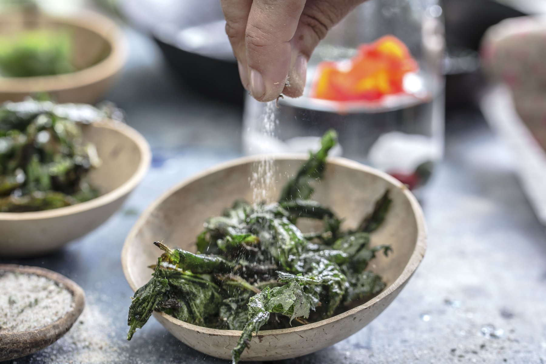 Gesunde Speise in Clean-Eating-Ästhetik – Helle, frische Food-Fotografie von Kitchenkiss – Clean Eating, Tageslicht, natürliche Ästhetik.