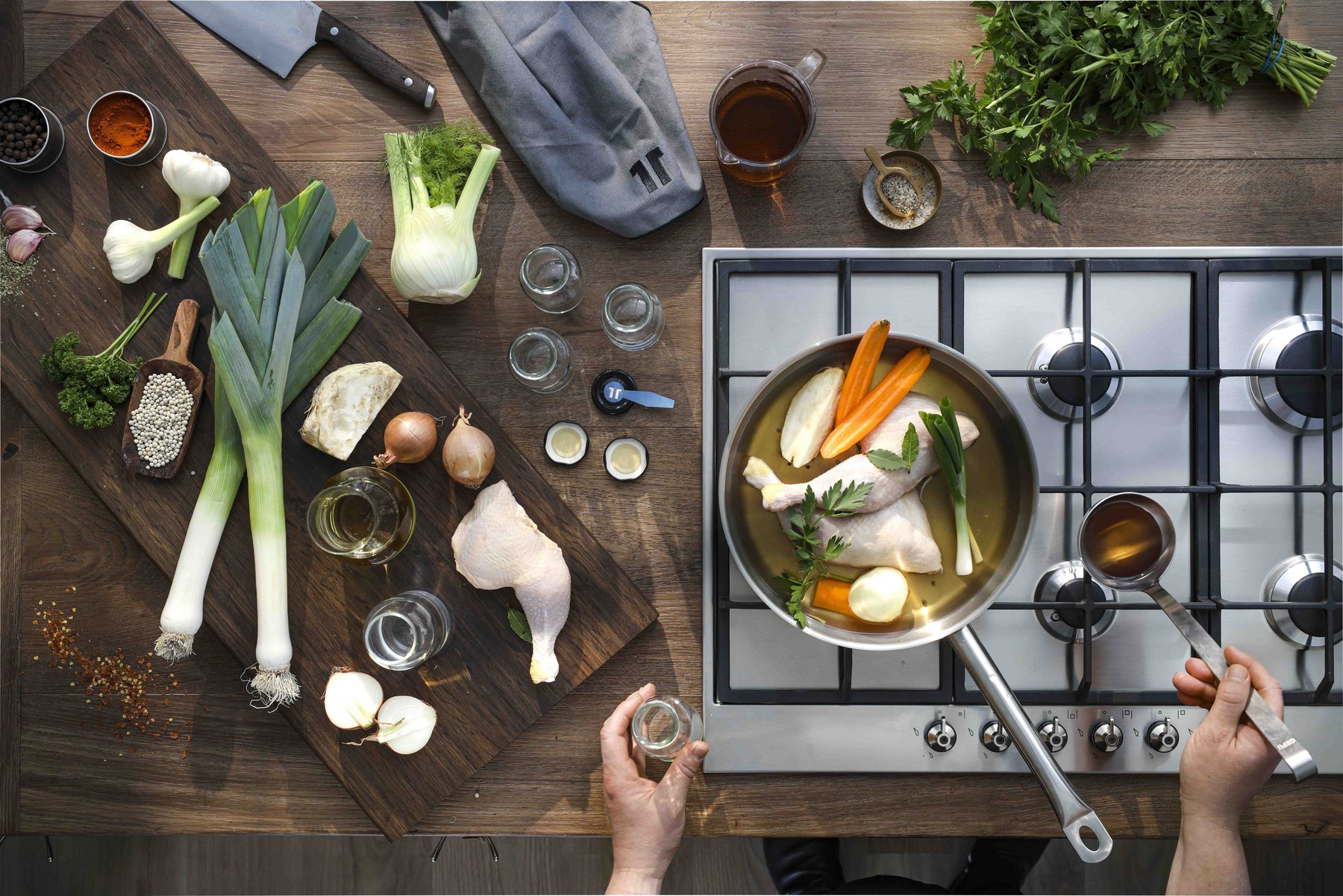 Storytelling Food-Fotografie: vom eigenen Garten direkt in den Topf – gesunde Ernährung und Regionalität.