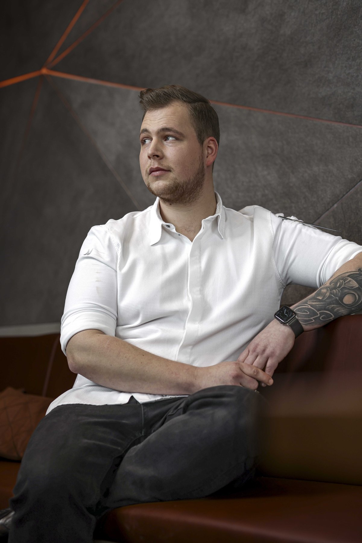 Charakter-Portrait des Küchenchefs im Mountain Hub Gourmet