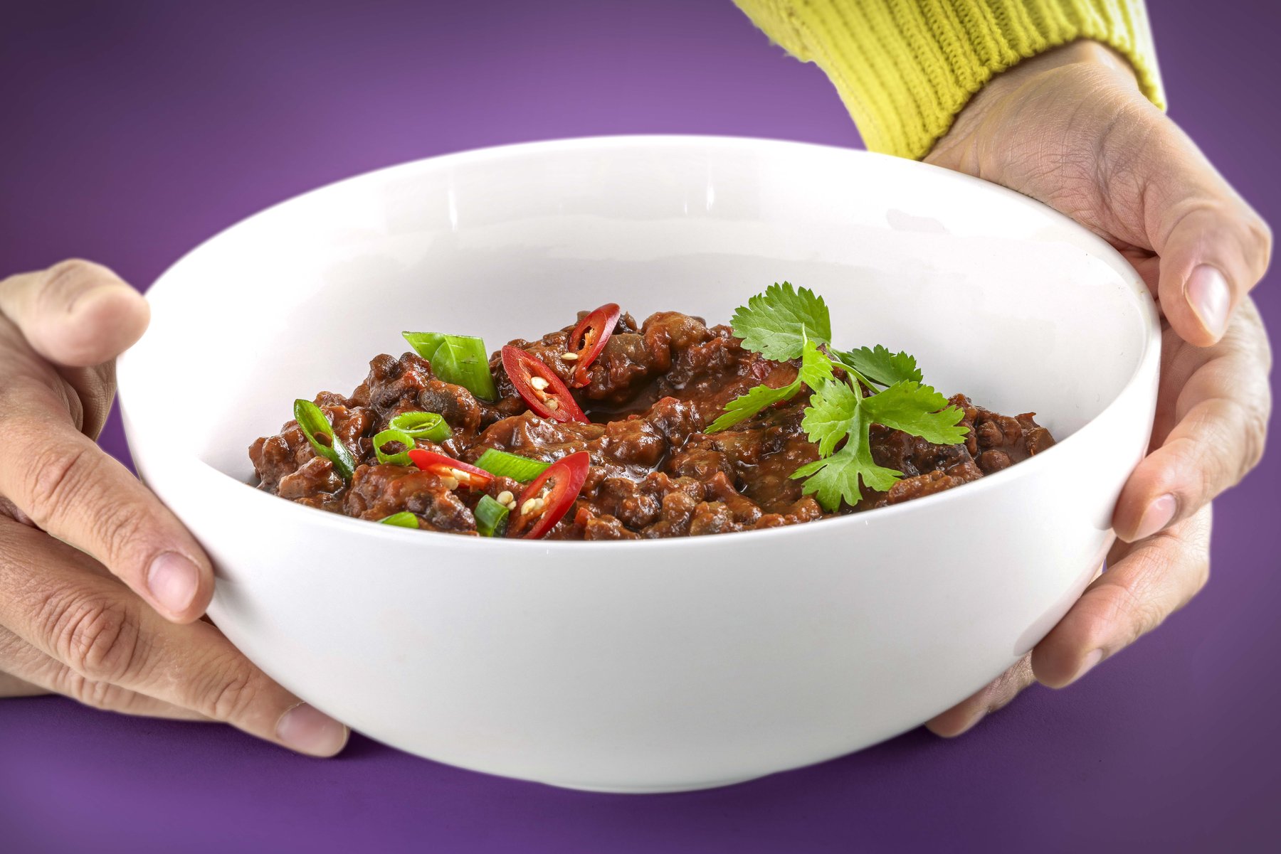 Draufsicht auf servierfertige Schale Löwenanteil Piri Piri Stew