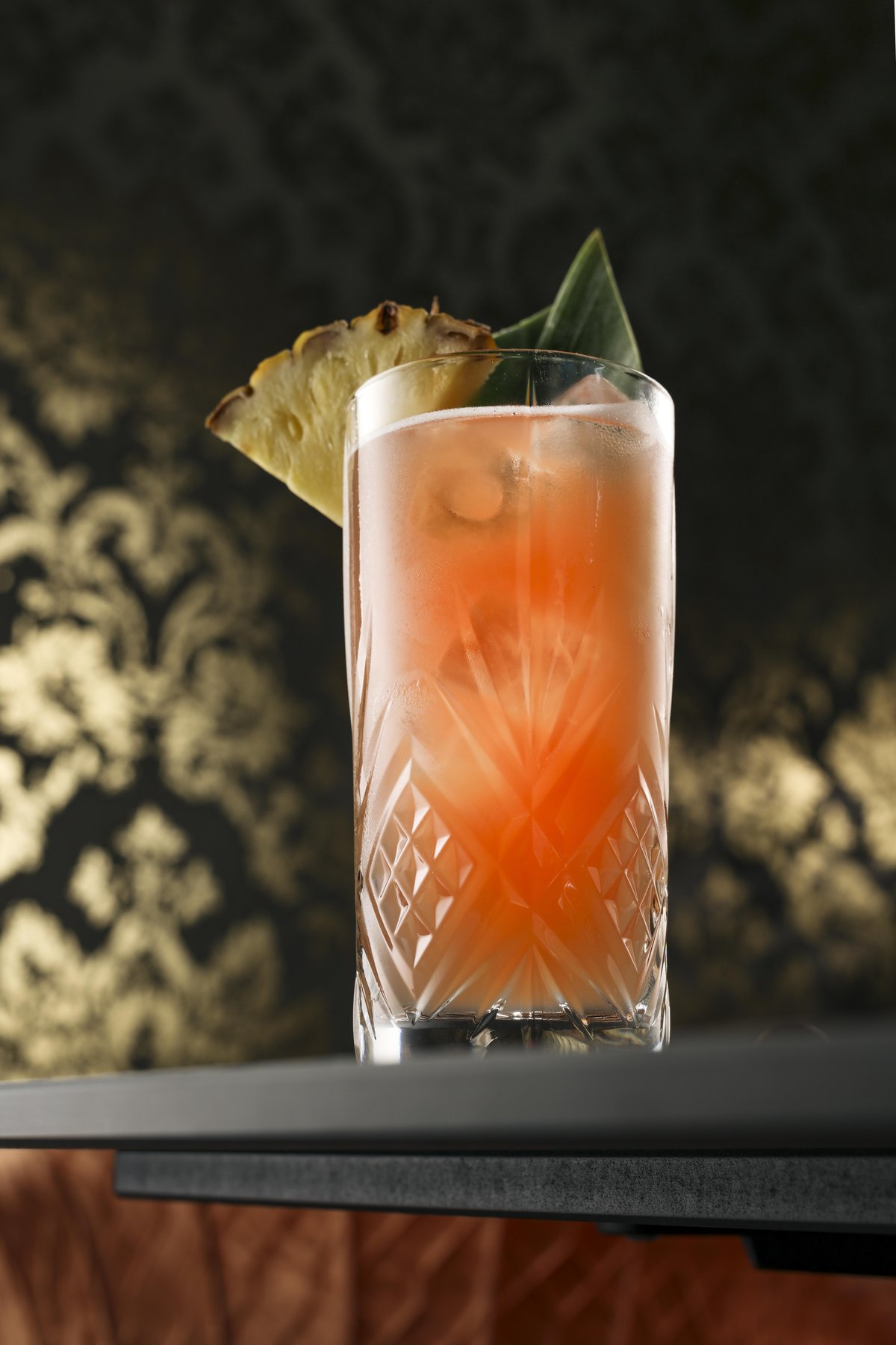 Cocktail elegant in Szene gesetzt – High-End Drink-Fotografie von Kitchenkiss.