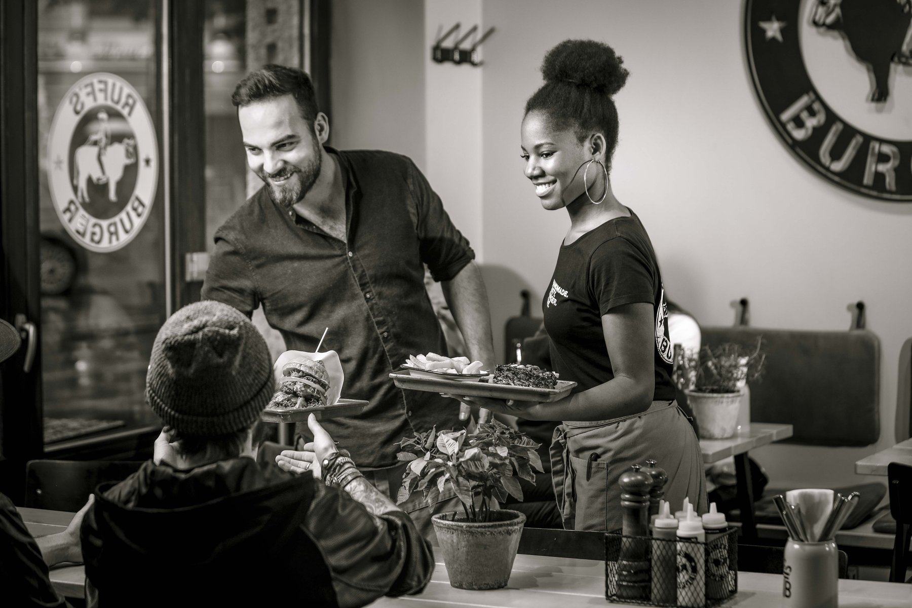 Ruff's Burger appetitlich inszeniert – Foodfotografie